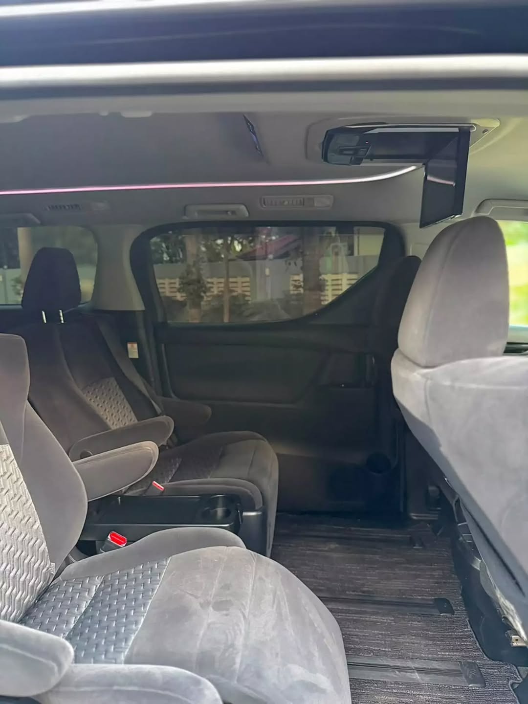 TOYOTA ALPHARD thumbnail 5